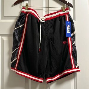 NBA Men's Athletic Basketball Shorts Black Red XL New NWT